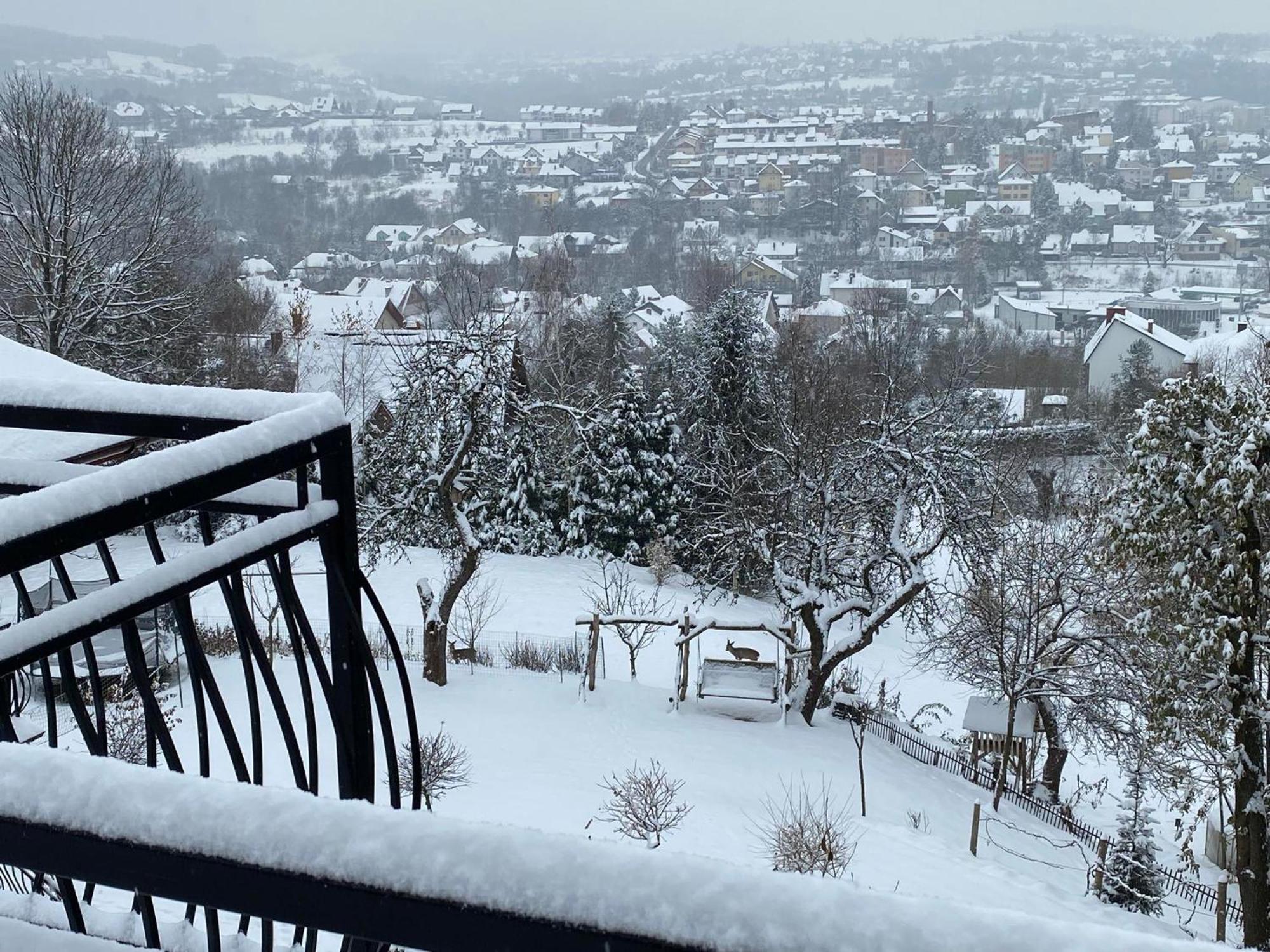 Mieszkanko Z Tarasem Limanowa Esterno foto